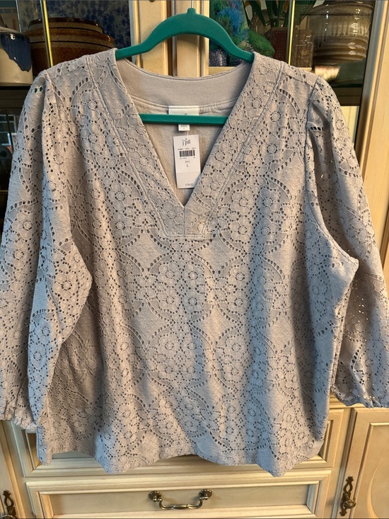 Staccato Tops - NWT J.Jill  Light Gray Eyelet V-Neck Puff Sleeve Blouse